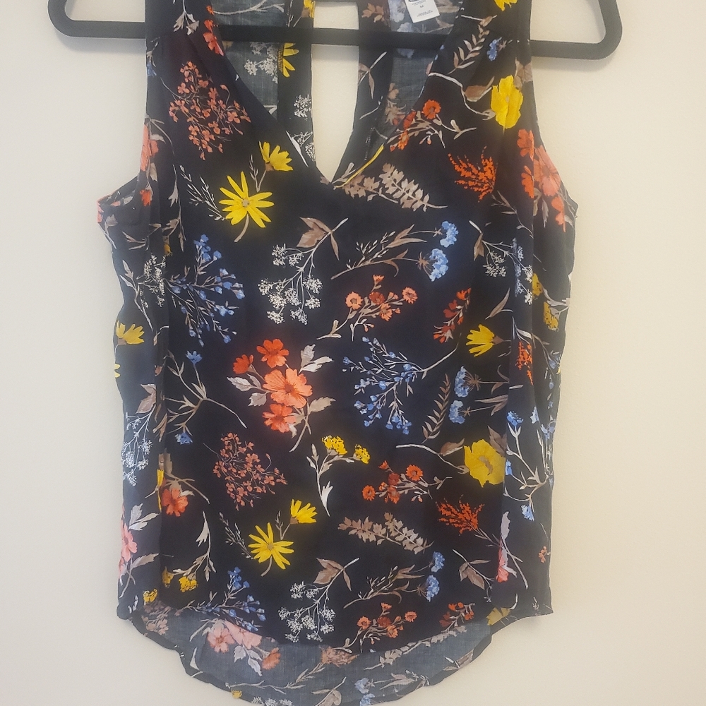 Old Navy, size medium, v-neck tank top